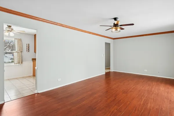 $425,000 | 1902 North Washington Street, Wheaton, IL 60187