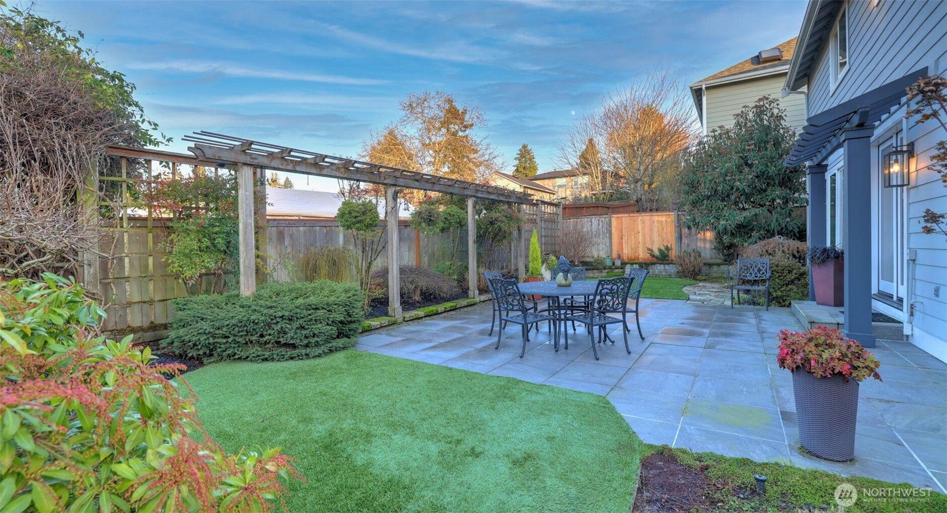 1110 North 27th Place Renton, WA 98056 - Photo 13 of 23