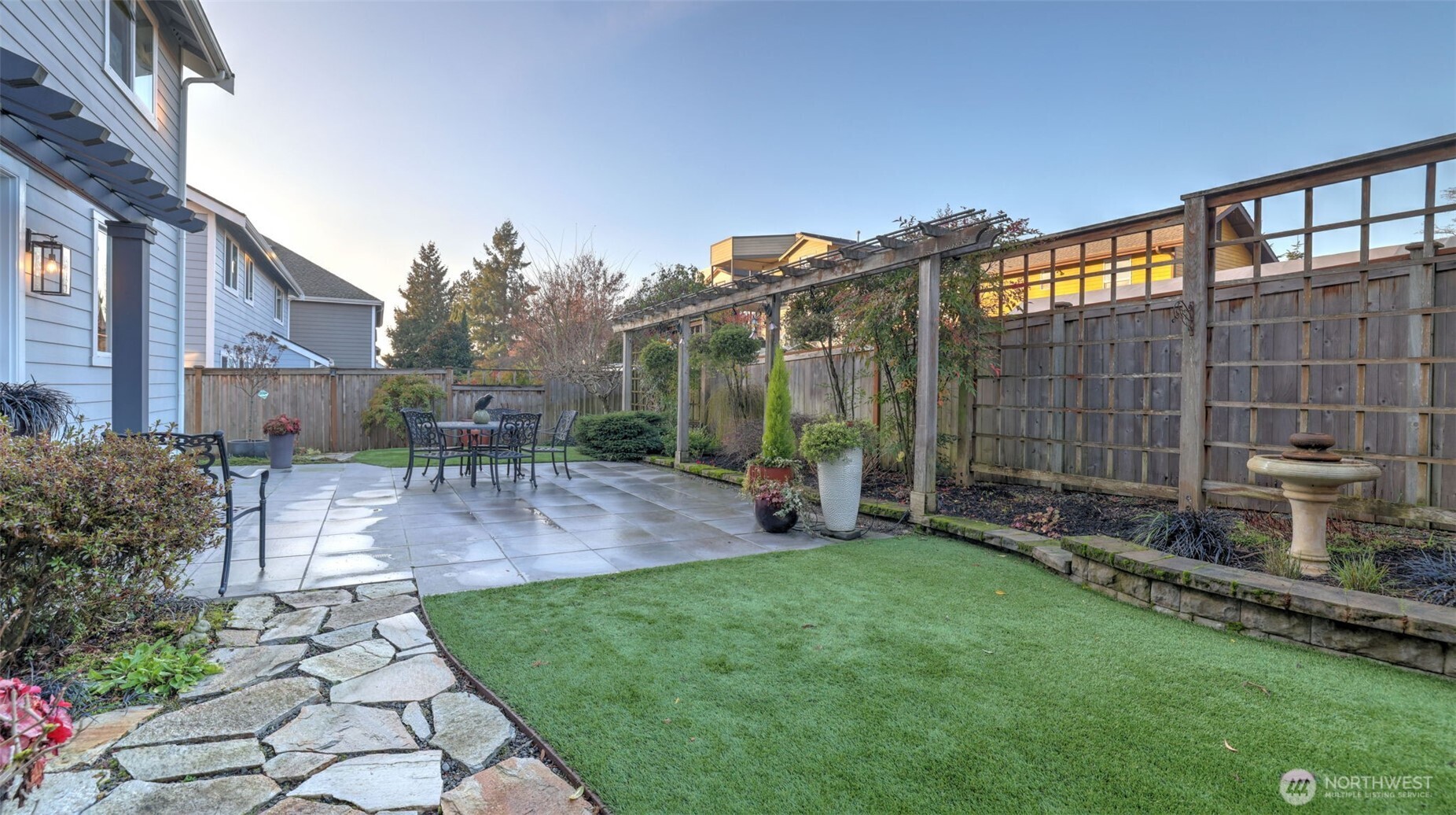 1110 North 27th Place Renton, WA 98056 - Photo 15 of 23