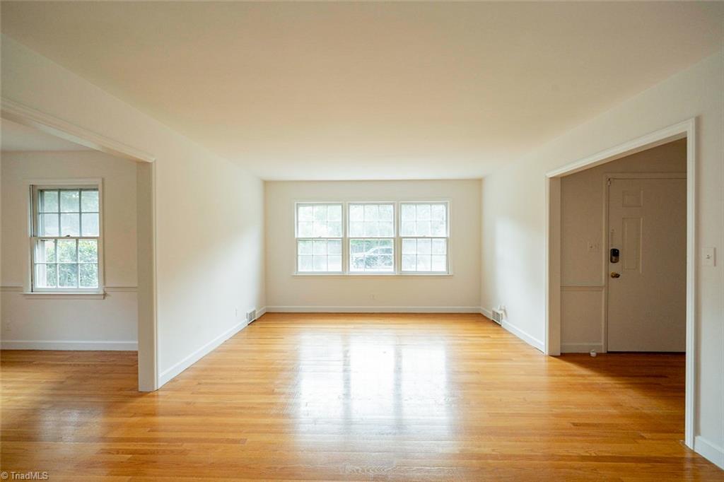 2558 Weymoth Road Winston-Salem, NC 27103 - Photo 10 of 18 Gallery Image 10