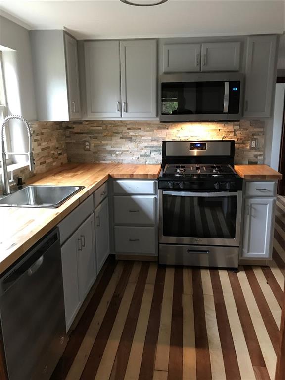 1575 Dutch Ridge Road Beaver, PA 15009 - Photo 39 of 50 Kitchen, Carriage House