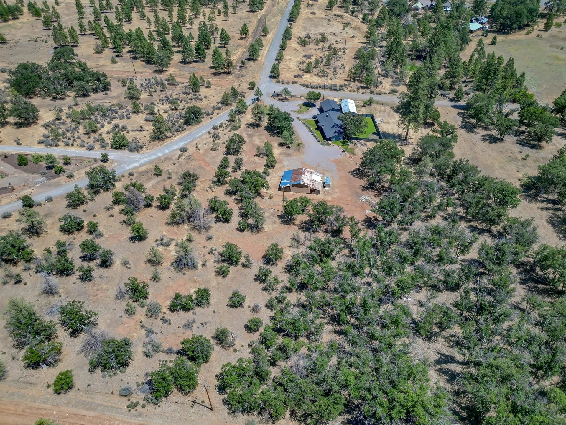 504 Outsen Road Yreka, CA 96097 - Photo 29 of 40 Gallery Image 29