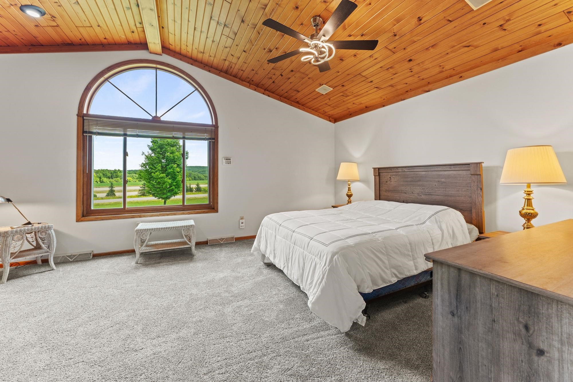 S6041 Oak Court Baraboo, WI 53913 - Photo 23 of 69