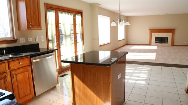 3170 Bennett Place Aurora, IL 60502 - Photo 12 of 24