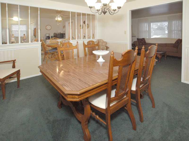 496 Rainier Drive Plum, PA 15239 - Photo 7 of 21 Dining Room.