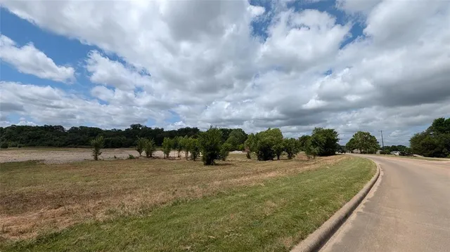 a view of outdoor space with mountain view