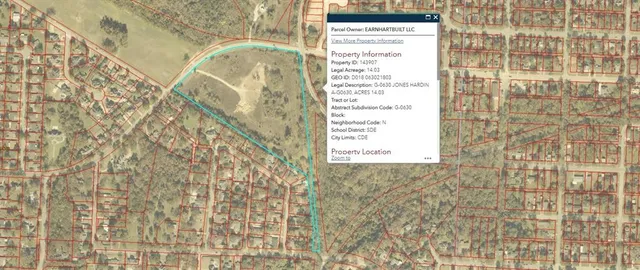 a picture of a bathroom with a shower curtain