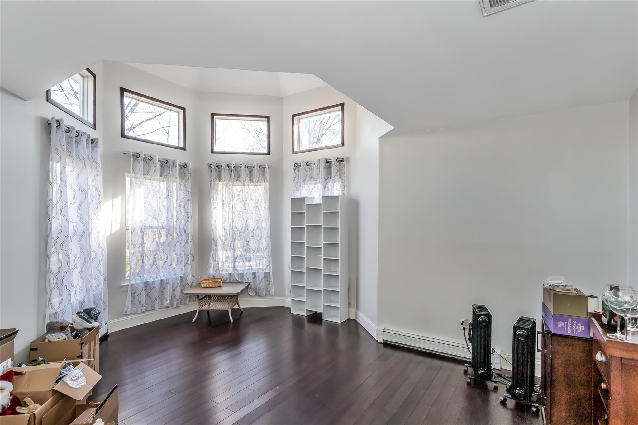 9 Bayberry Road Wading River, NY 11792 - Photo 4 of 17