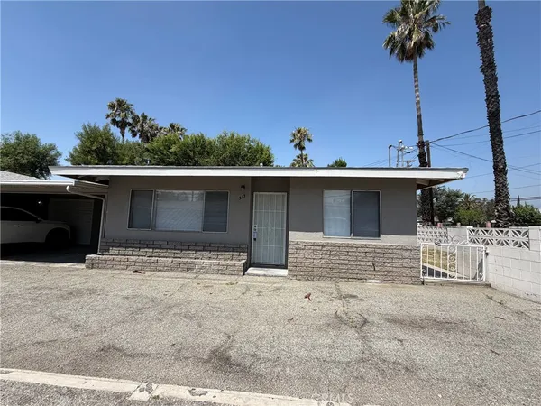 $1,850 | 313 West 44th Street, San Bernardino, CA 92407