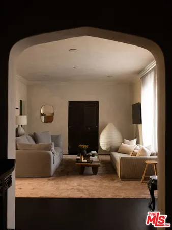 $1,195,000 | 1424 North Crescent Heights Boulevard, Unit 34, West Hollywood, CA 90046