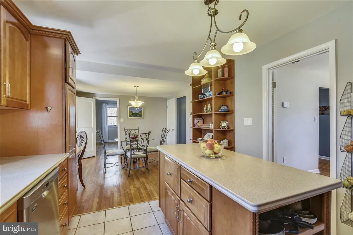 1944 Foxhall Road McLean, VA 22101 - Photo 11 of 39 Updated kitchen