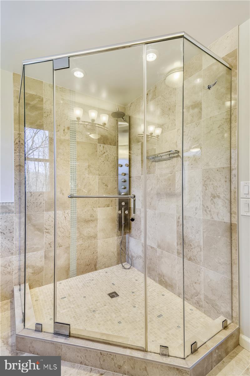1944 Foxhall Road McLean, VA 22101 - Photo 17 of 39 Master bath