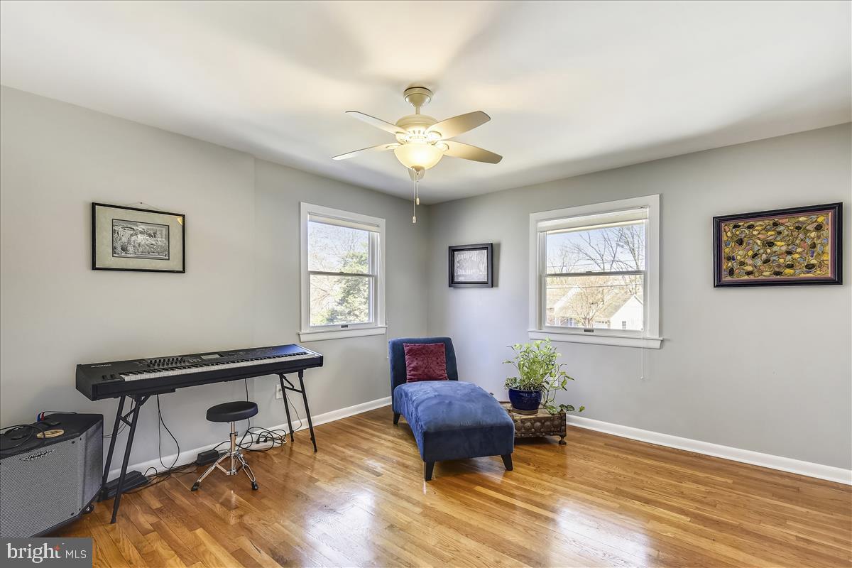 1944 Foxhall Road McLean, VA 22101 - Photo 18 of 39 Bedroom 3