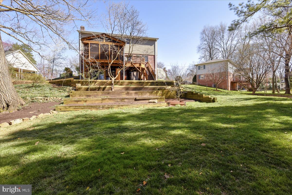 1944 Foxhall Road McLean, VA 22101 - Photo 34 of 39 Back of the home