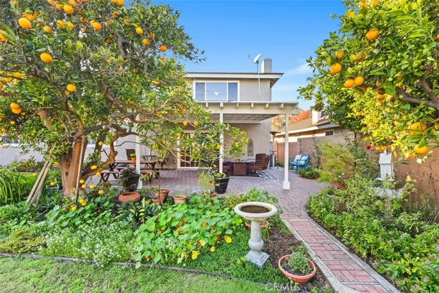 a view of yard with seating space