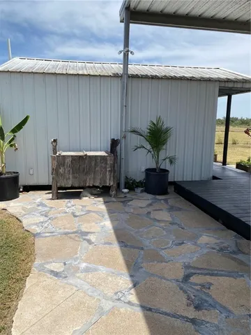 a view of a entryway in a house