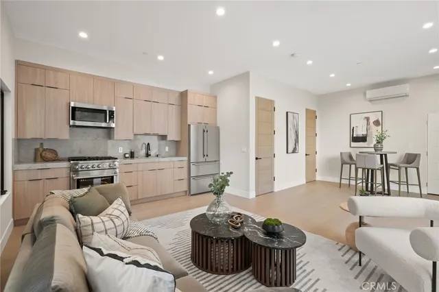 $20,000 | 4551 Alonzo Avenue, Encino, CA 91316