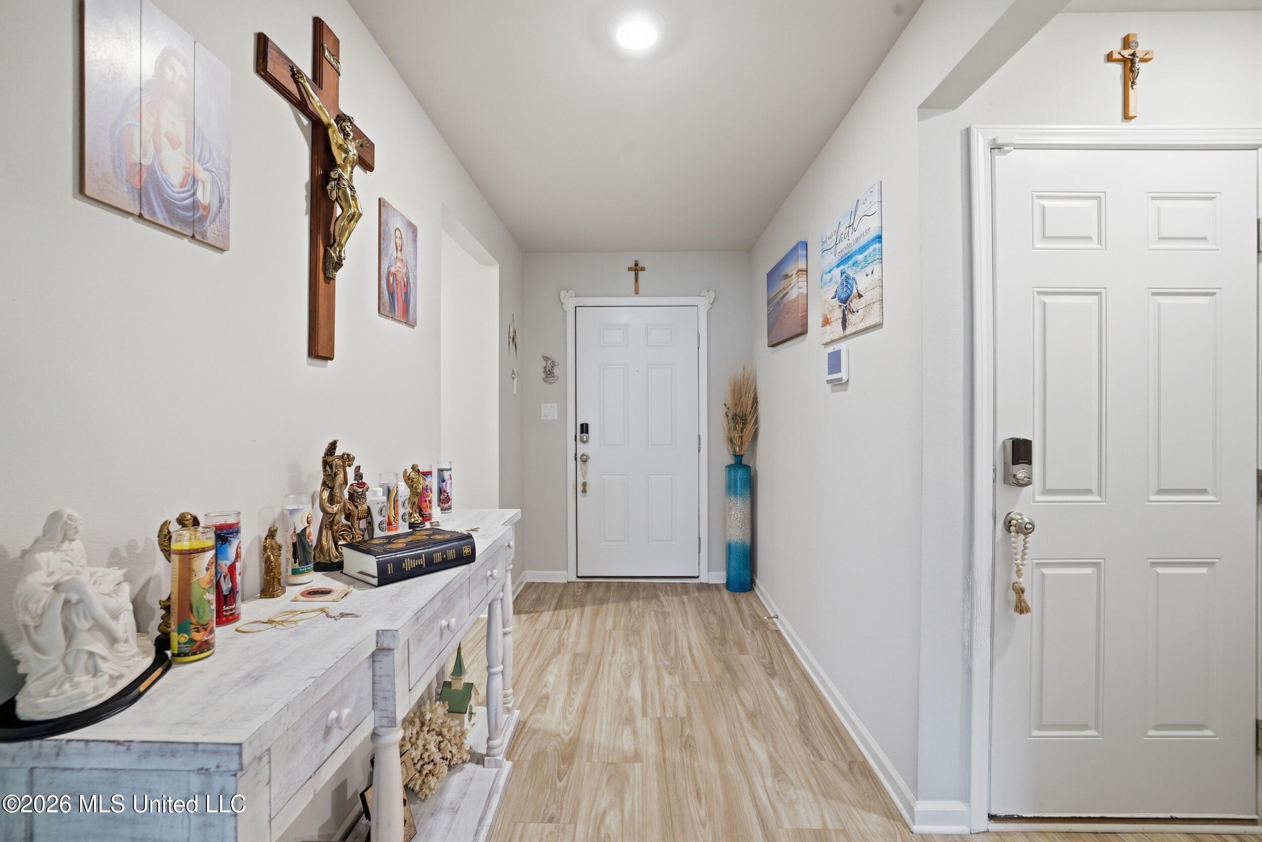 8257 Curry Road Biloxi, MS 39532 - Photo 9 of 49 R6__0916