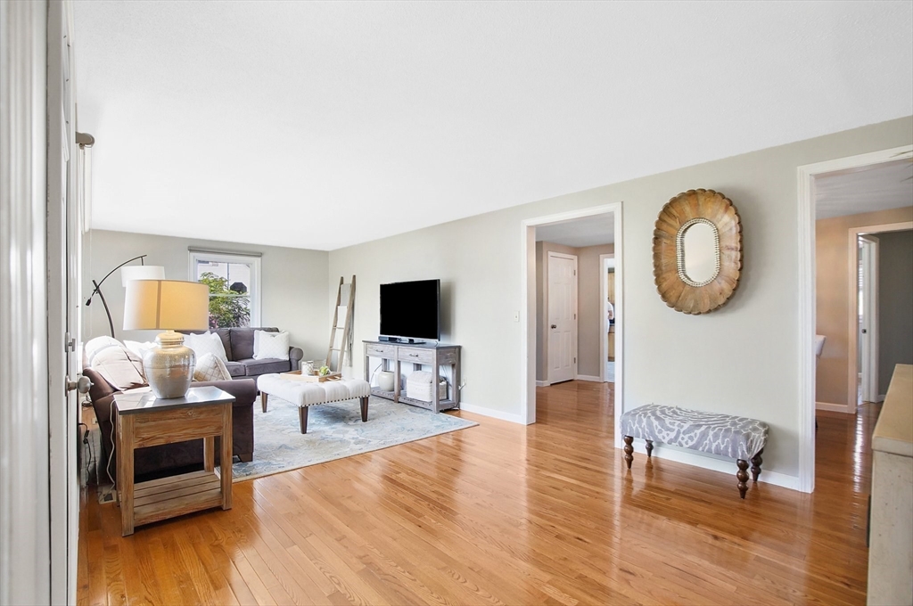 111 New Ludlow Road Granby, MA 01033 - Photo 6 of 34 Gallery Image 6