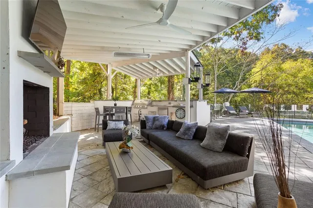 $3,200,000 | 3906 Paces Ferry Road Northwest, Atlanta, GA 30327