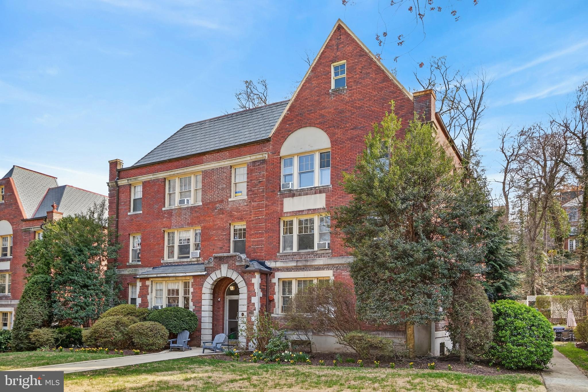 3022 Porter Street Northwest, Unit 102 Washington, DC 20008 - Photo 2 of 30