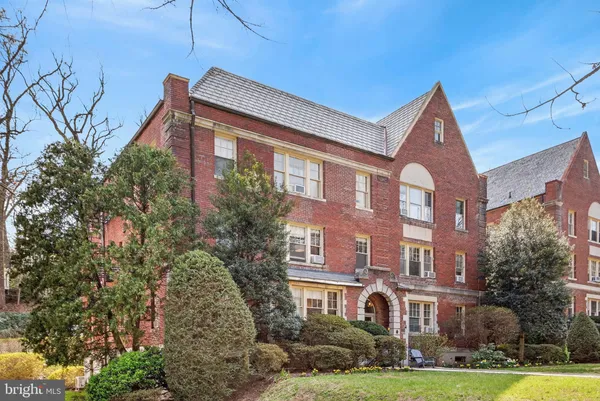 $305,000 | 3022 Porter Street Northwest, Unit 102, Washington, DC 20008