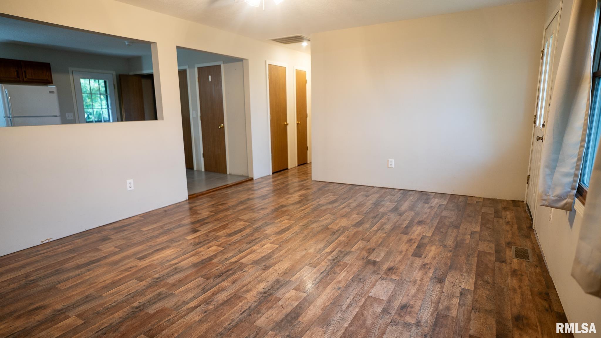 802 Winters Street Augusta, IL 62311 - Photo 5 of 38 Gallery Image 5