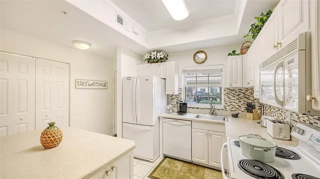 $4,500 | 8350 Wingate Drive, Unit 913, Sarasota, FL 34238