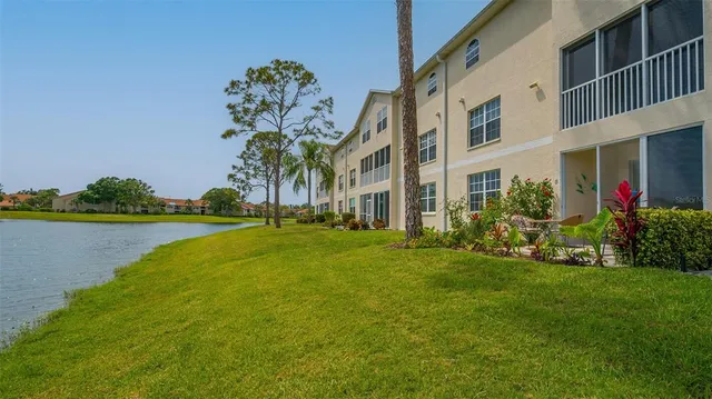 $4,500 | 8350 Wingate Drive, Unit 913, Sarasota, FL 34238