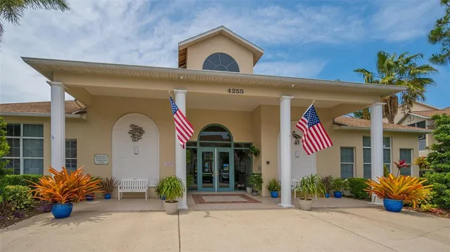 $4,500 | 8350 Wingate Drive, Unit 913, Sarasota, FL 34238