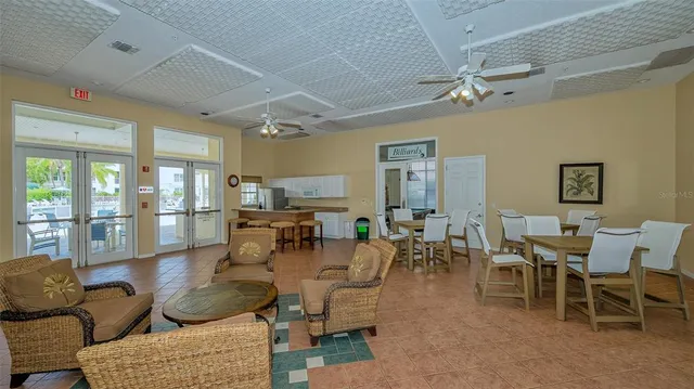 $4,500 | 8350 Wingate Drive, Unit 913, Sarasota, FL 34238