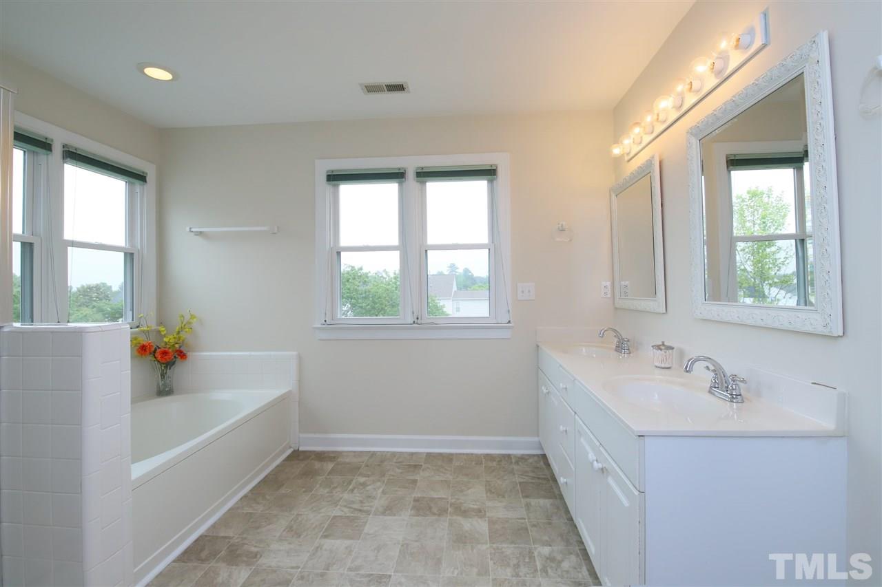 4508 Rivershyre Way Raleigh, NC 27616 - Photo 16 of 30