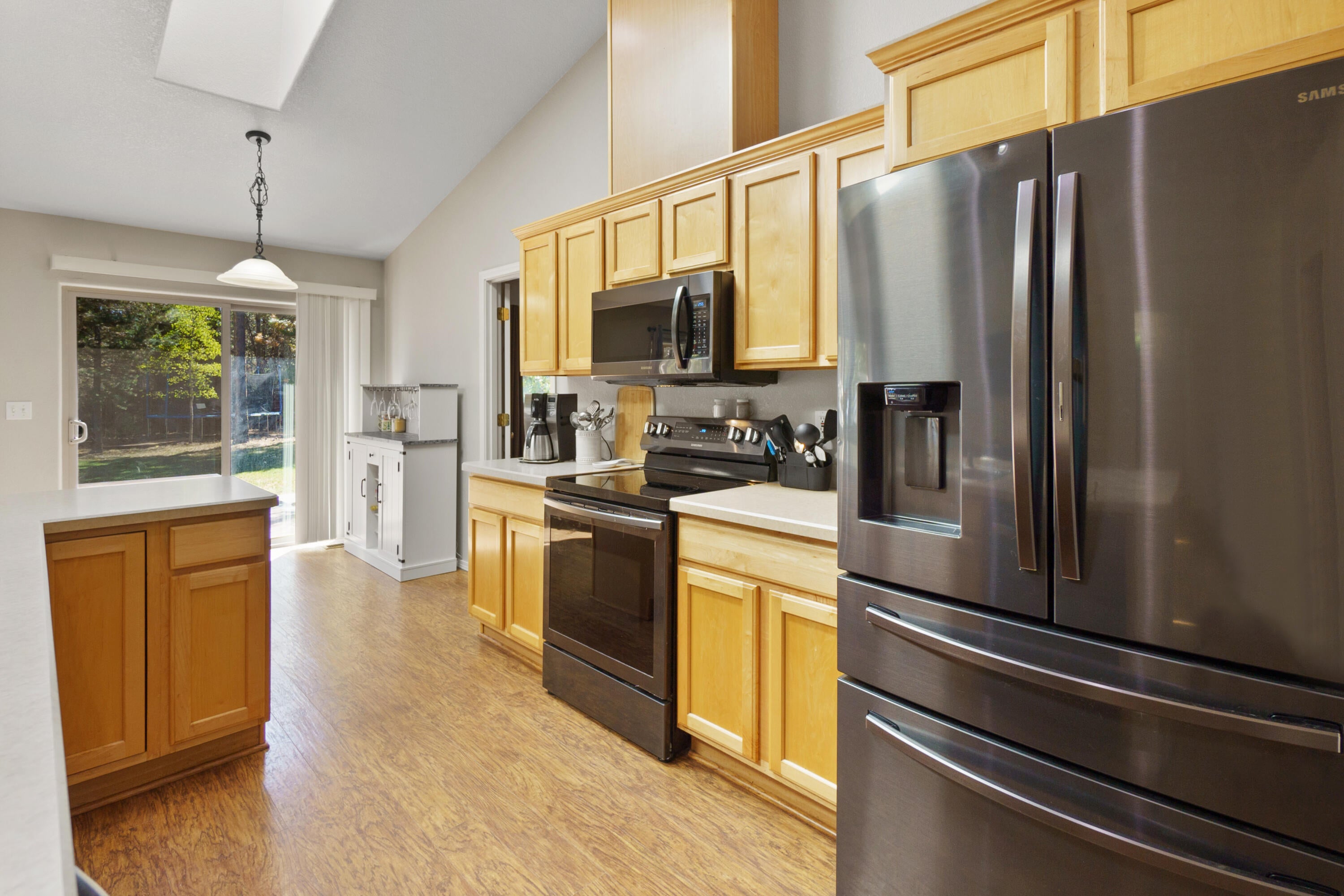 16869 Downey Road Bend, OR 97707 - Photo 11 of 27 dad0aa7701f27cbb5f54486280cbd1df6a68e817