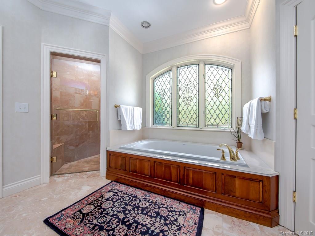 22 Busbee Road Biltmore Forest, NC 28803 - Photo 19 of 35 Gallery Image 19
