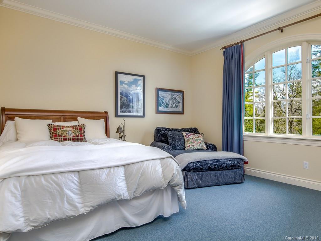22 Busbee Road Biltmore Forest, NC 28803 - Photo 23 of 35 Gallery Image 23