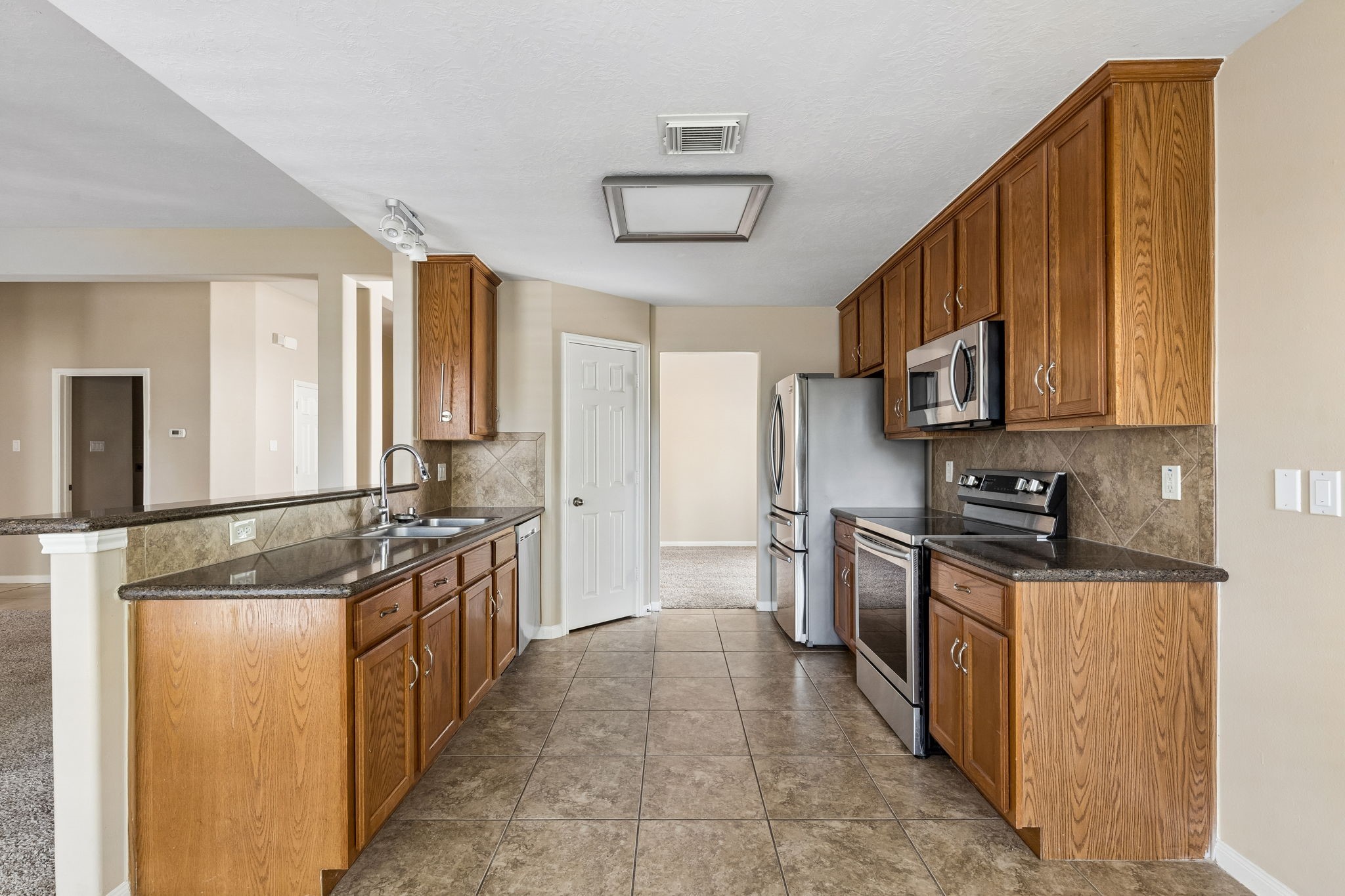 3414 Nottingham Lane Montgomery, TX 77356 - Photo 5 of 18