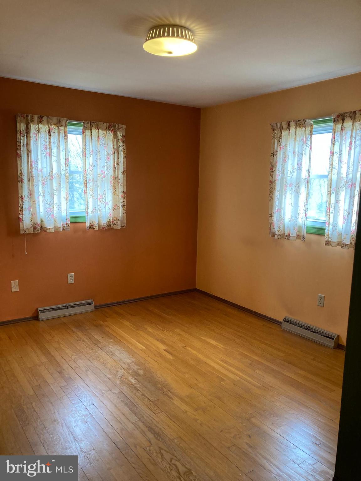 15573 Gibson Mill Road Culpeper, VA 22701 - Photo 9 of 15 Owner's Bedroom