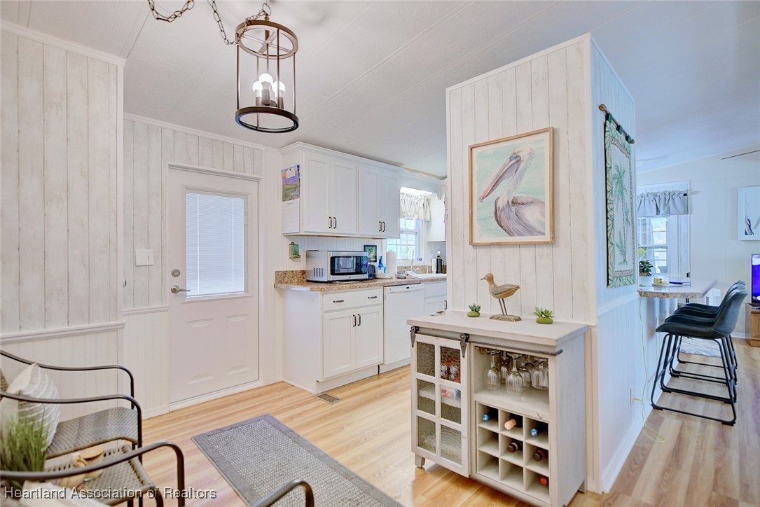 1554 Caribbean Road Sebring, FL 33870 - Photo 13 of 45 Gallery Image 13
