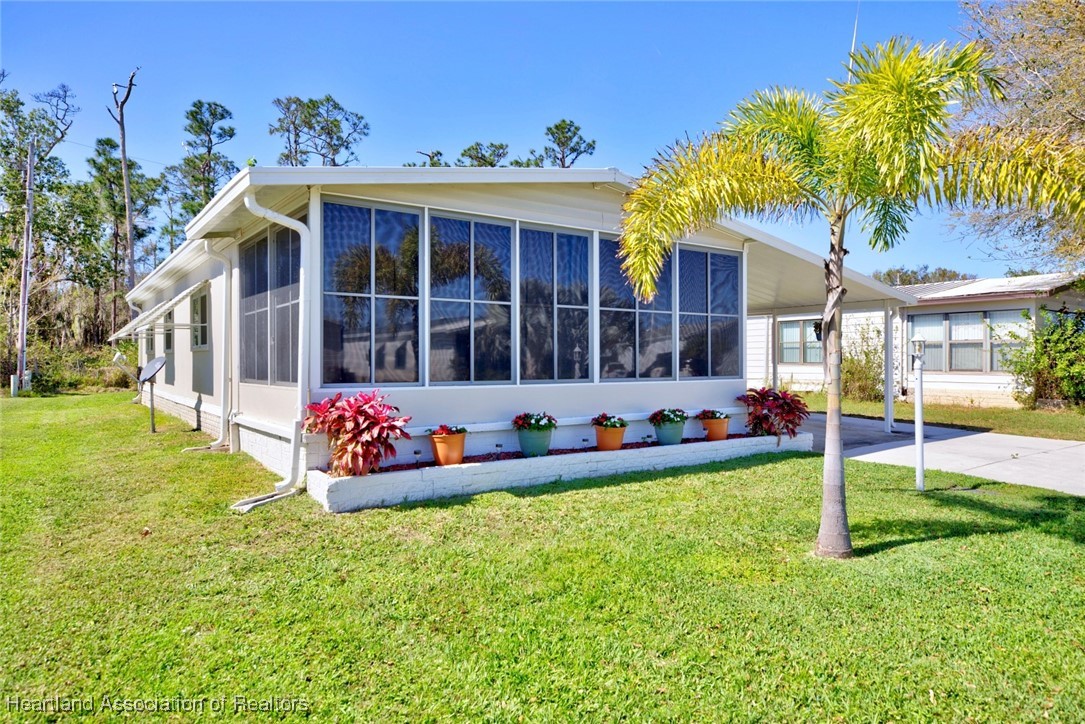 1554 Caribbean Road Sebring, FL 33870 - Photo 3 of 45 Gallery Image 3