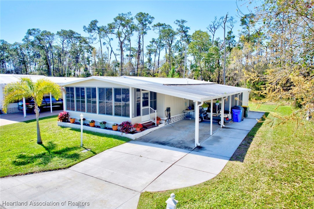 1554 Caribbean Road Sebring, FL 33870 - Photo 35 of 45 Gallery Image 35