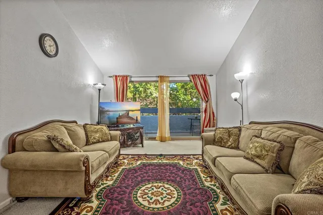 $329,000 | 1350 North Escondido Boulevard, Unit 22, Escondido, CA 92026