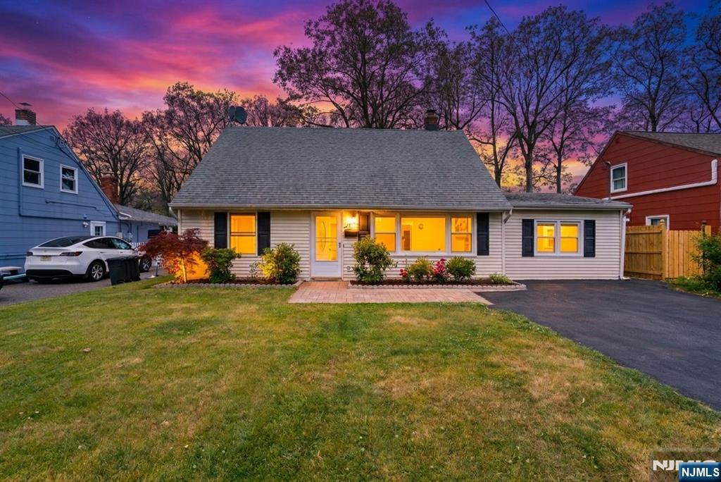 40 Hunterdon Road West Orange, NJ 07052 - Photo 3 of 29