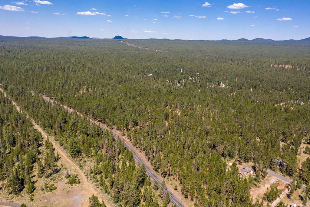 17605 Vandevert Road Bend, OR 97707 - Photo 1 of 34 1