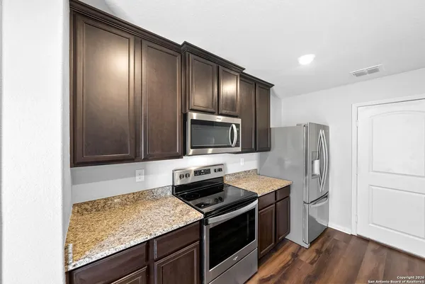 $1,695 | 8006 Bluewater Cove, San Antonio, TX 78254