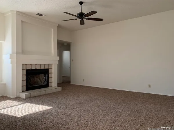 $1,395 | 7534 Longing Trail, San Antonio, TX 78244