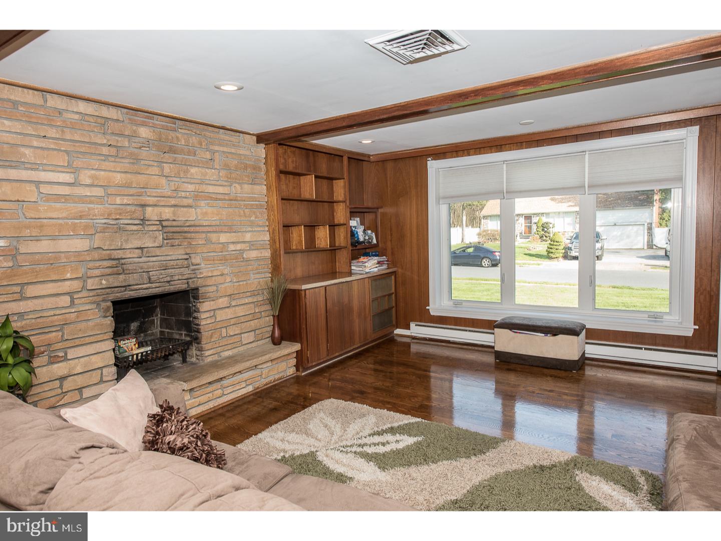 80 Cambridge Road Broomall, PA 19008 - Photo 10 of 25 Family Room