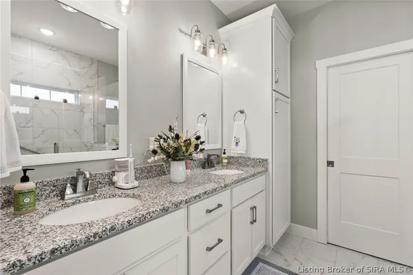 $319,900 | 4114 Tudor Trail, New Albany, IN 47150