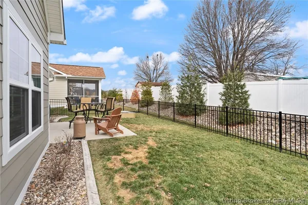 $319,900 | 4114 Tudor Trail, New Albany, IN 47150