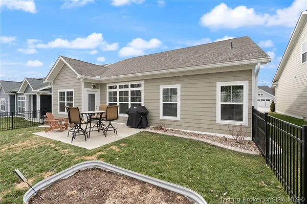 $319,900 | 4114 Tudor Trail, New Albany, IN 47150