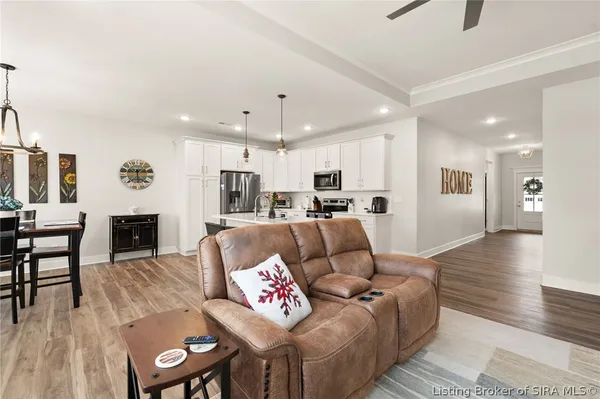 $319,900 | 4114 Tudor Trail, New Albany, IN 47150